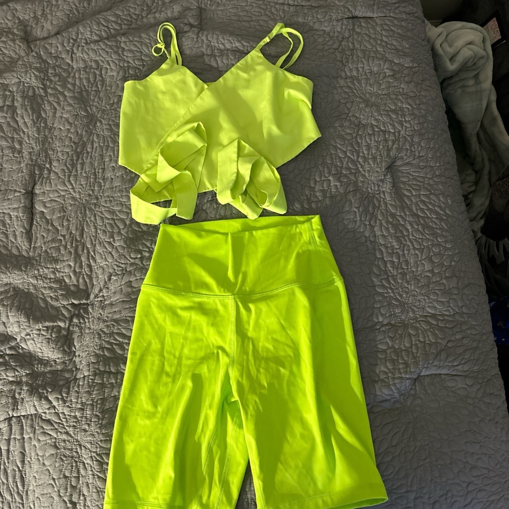 Amazon Neon Yellow Women's Activewear Set